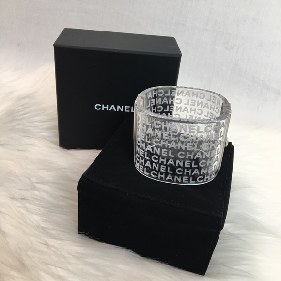 CHANEL Jewelry - 🔥SOLD🔥CHANEL TRANSPARENT RESIN LOGO CUFF